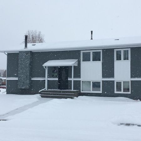 Polar Nights Bed & Breakfast Yellowknife Exterior photo