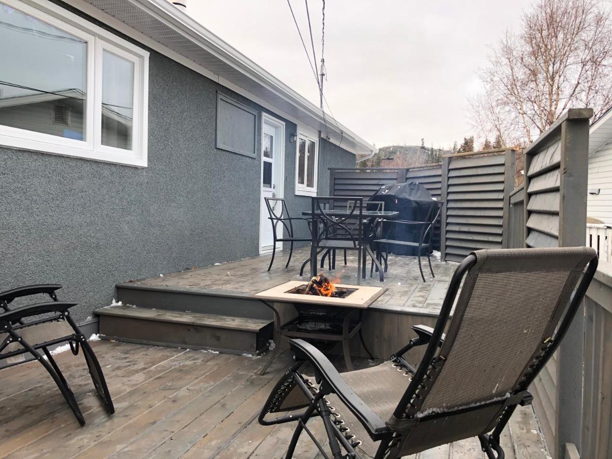 Polar Nights Bed & Breakfast Yellowknife Exterior photo